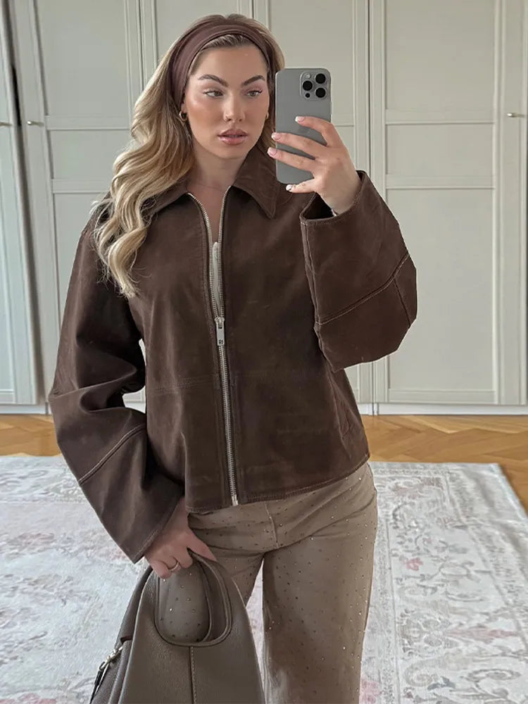 Blazerjasje - Bruin suède reversjasje voor dames voor de herfst-Boetiek Moda