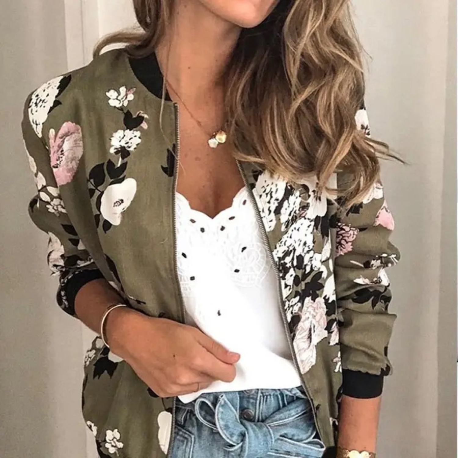 Bloemen bomberjack - Zomerjas met bloemenprint en rits voor dames-Boetiek Moda