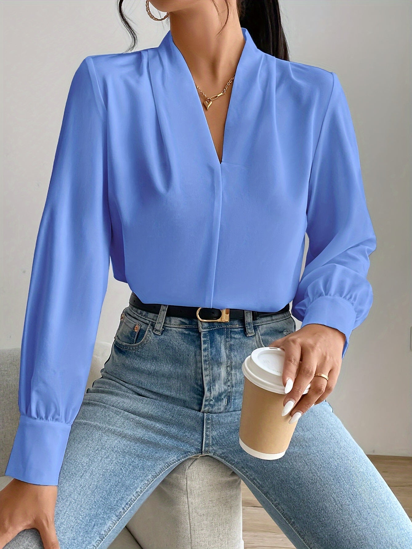 Blouse met V-hals - Elegante damesblouse - Lantaarnmouw - Lange mouwen - Vrouwenblouse-Boetiek Moda
