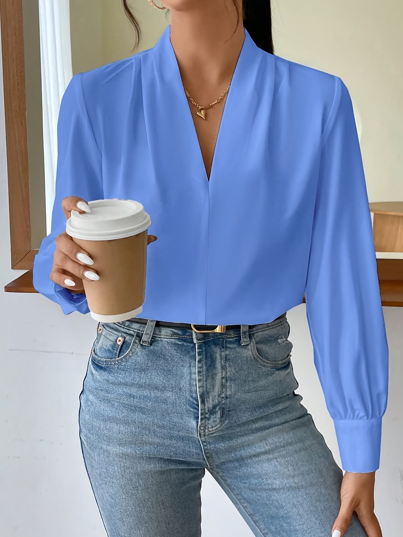 Blouse met V-hals - Elegante damesblouse - Lantaarnmouw - Lange mouwen - Vrouwenblouse-Boetiek Moda