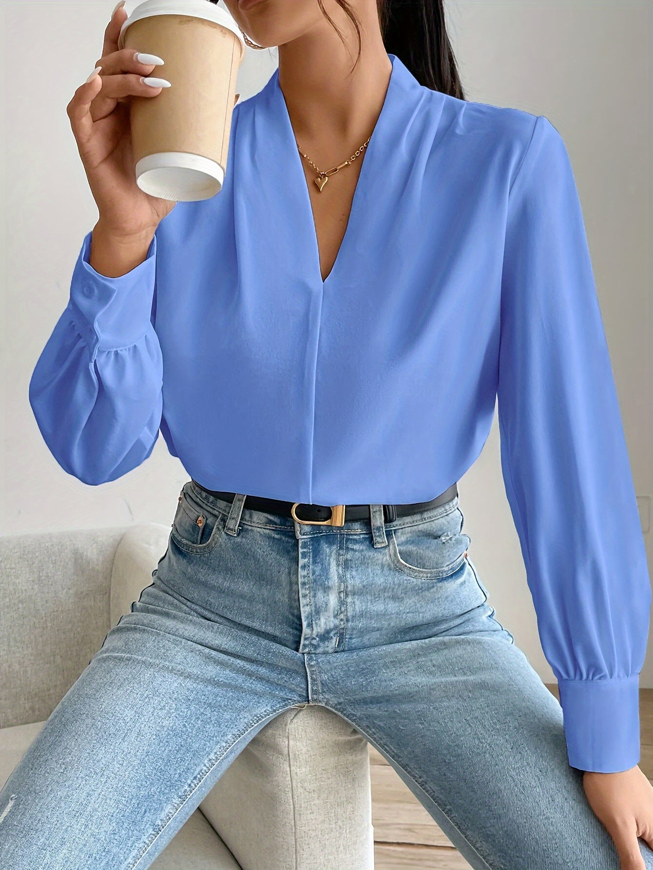 Blouse met V-hals - Elegante damesblouse - Lantaarnmouw - Lange mouwen - Vrouwenblouse-Boetiek Moda