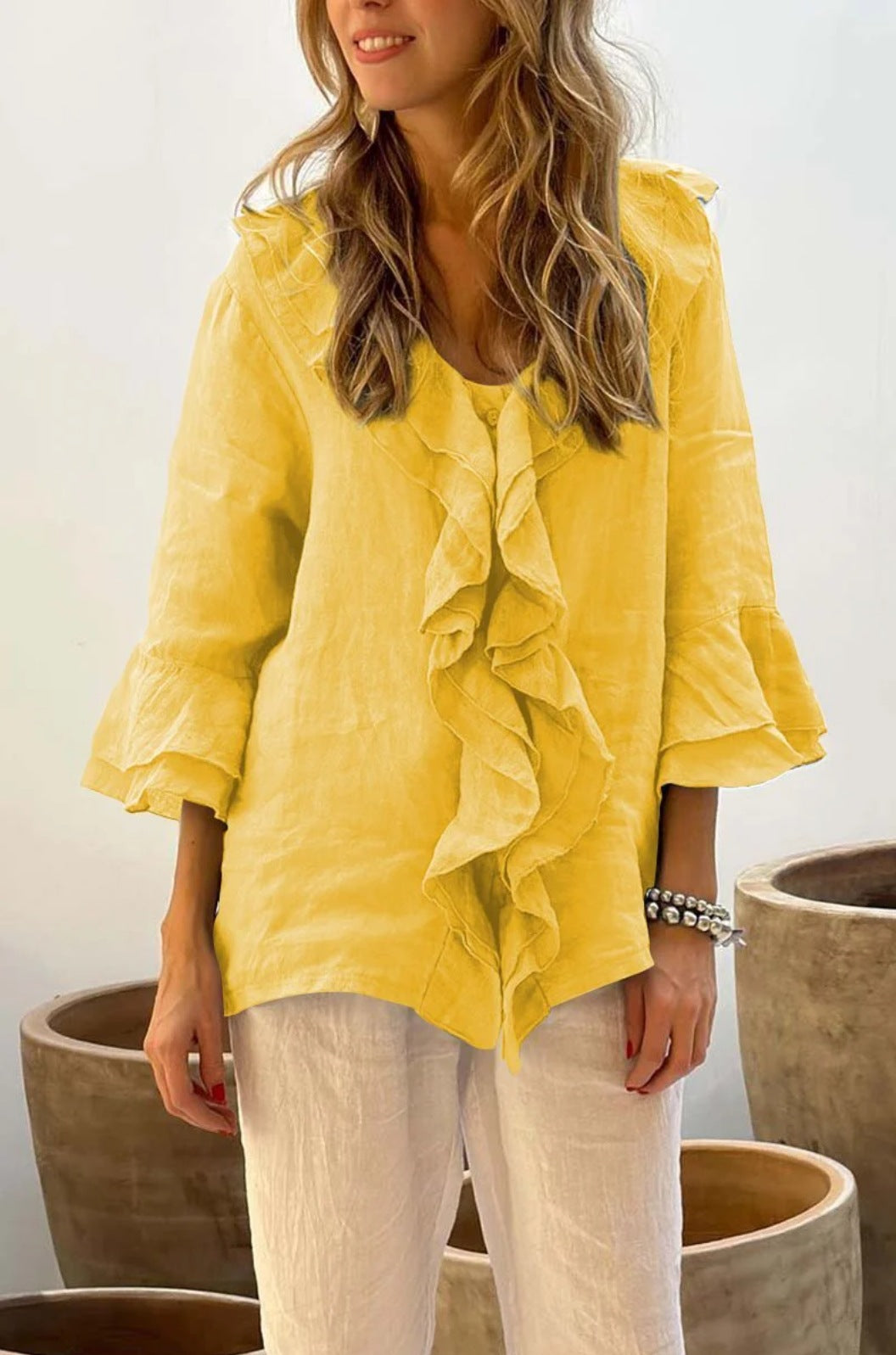 Blouse met ruches - Damesblouse met losse V-hals en lange mouwen-Boetiek Moda