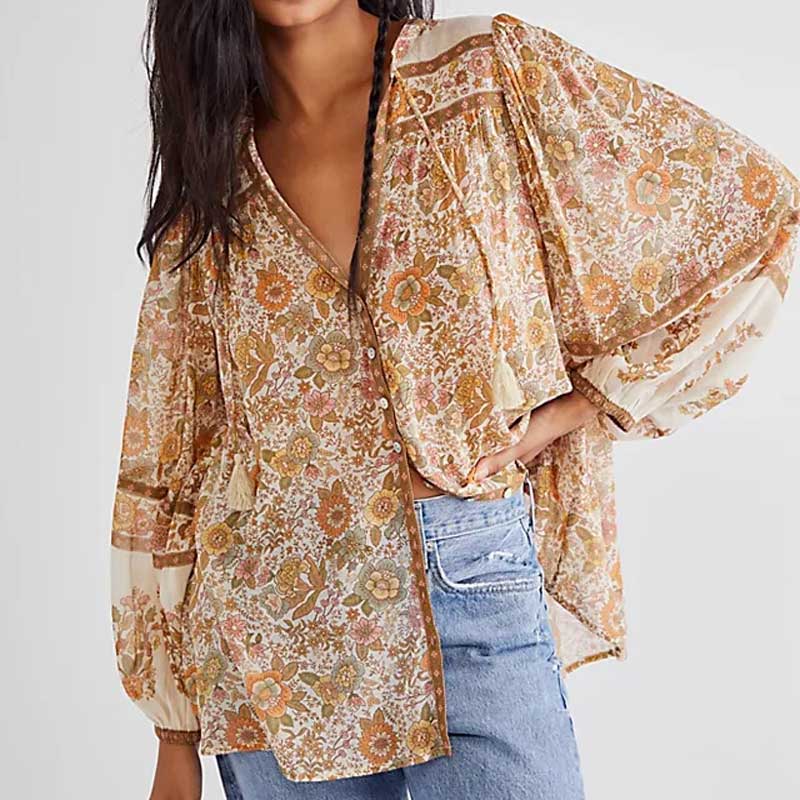 Boho-blouse - Losvallende damesblouse met knopen en lange mouwen met bloemenprint-Boetiek Moda