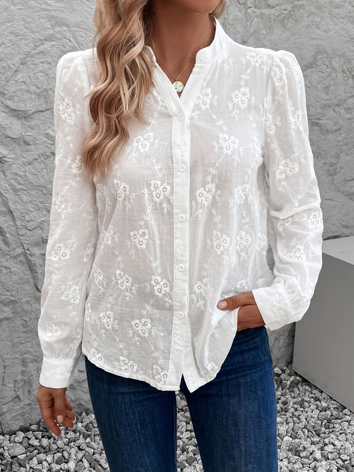 Damesoverhemd - Geborduurd - Lange mouwen - Wit overhemd - Blouse met knopen-Boetiek Moda