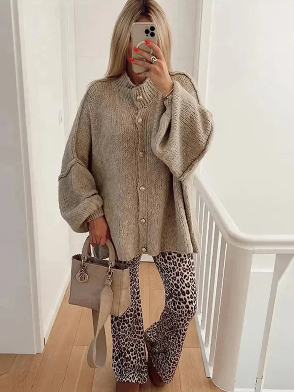 Dikke Cardigan | Gebreid | Met knopen | Oversized vest | Damesvest-Boetiek Moda