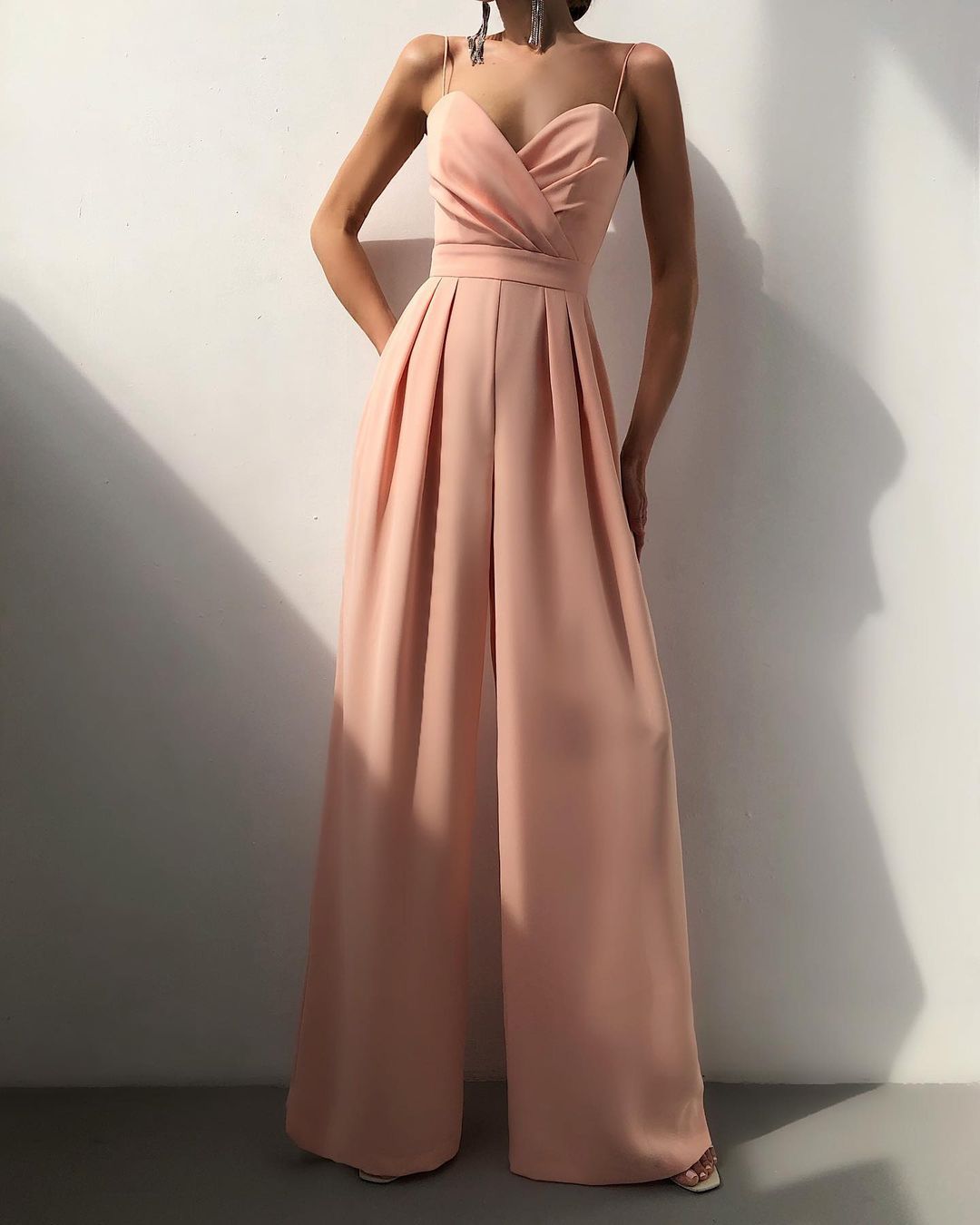 Elegante jumpsuit - Dames mouwloze geplooide jumpsuit met wijde pijpen voor feestjes-Boetiek Moda