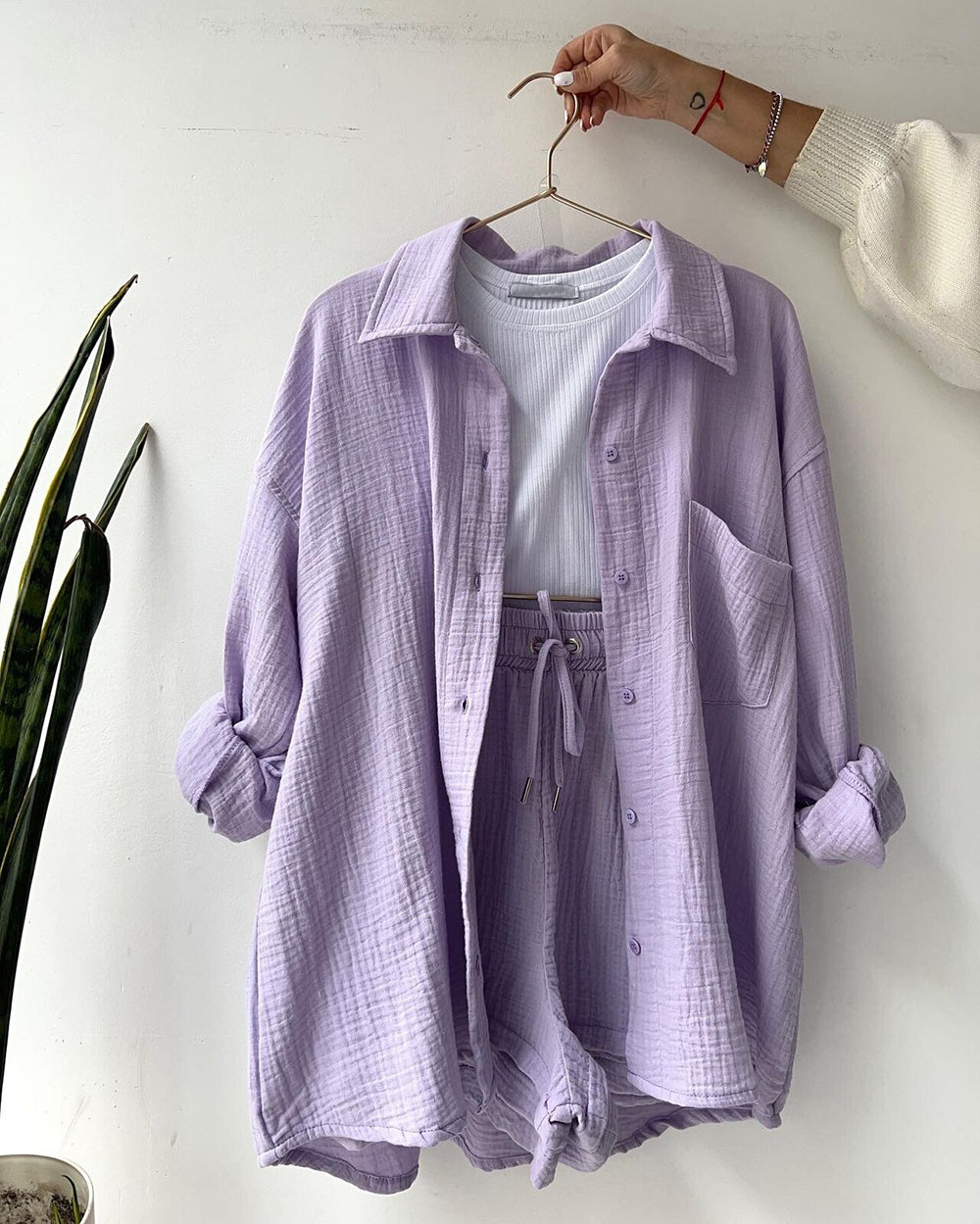 Elena Matching Set | Casual tweedelige shorts & revers shirt set is een toptrend deze zomer-Boetiek Moda