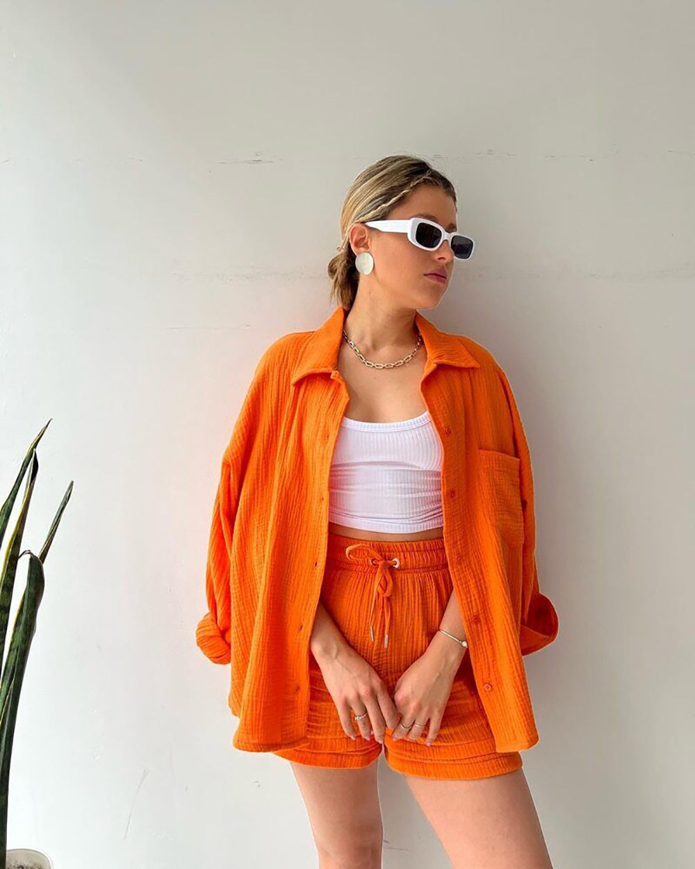 Elena Matching Set | Casual tweedelige shorts & revers shirt set is een toptrend deze zomer-Boetiek Moda
