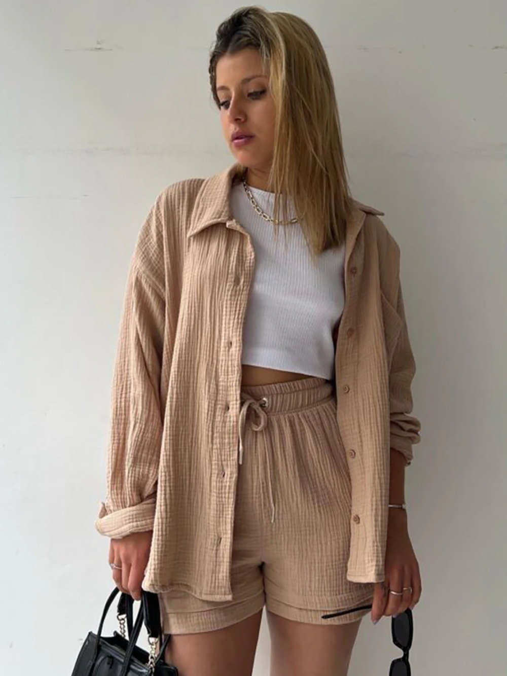 Elena Matching Set | Casual tweedelige shorts & revers shirt set is een toptrend deze zomer-Boetiek Moda