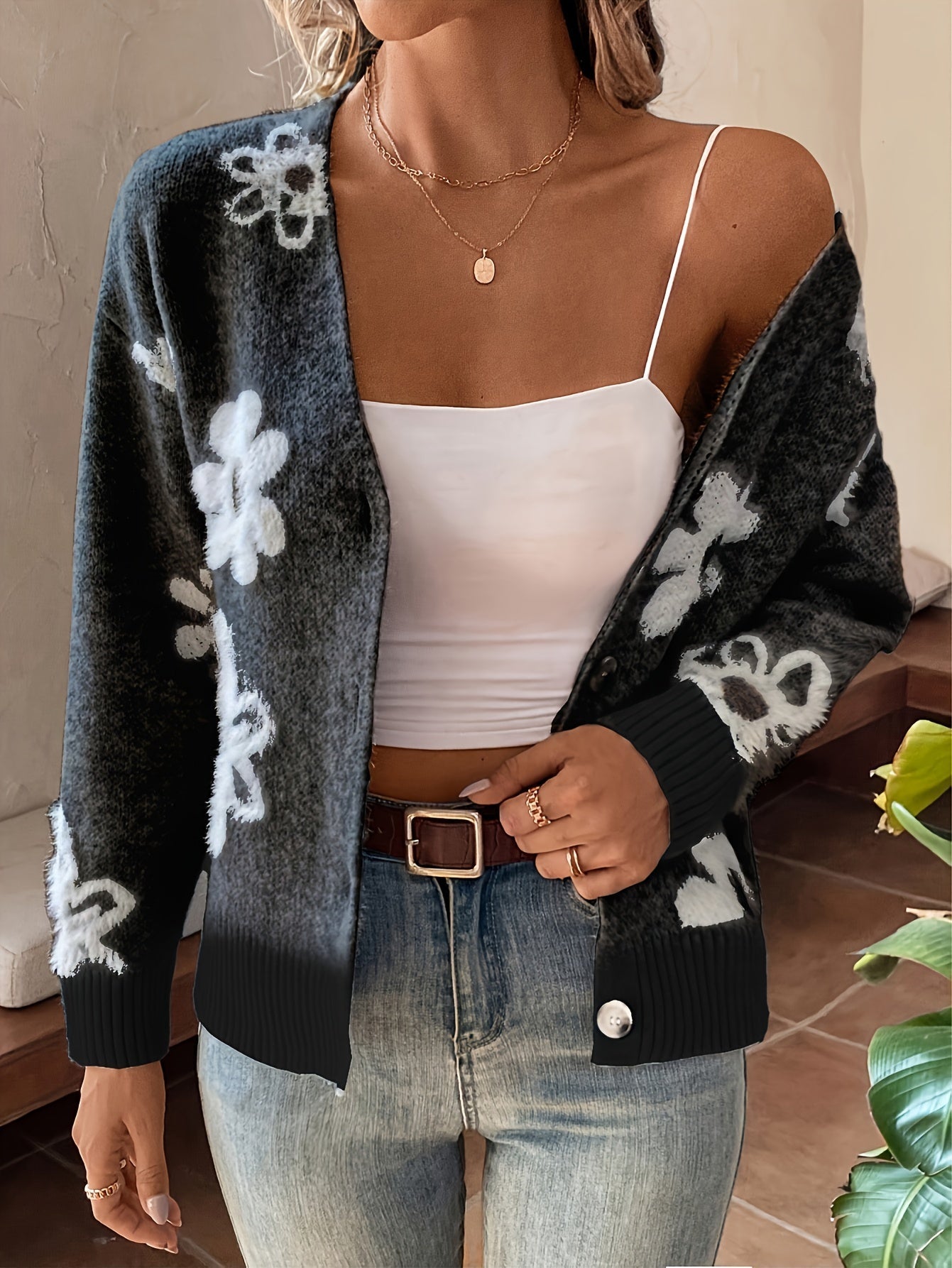 Gebloemd vest | V-hals | Button-Up | Gebreid vest | Vrouwenbreiwerk-Boetiek Moda