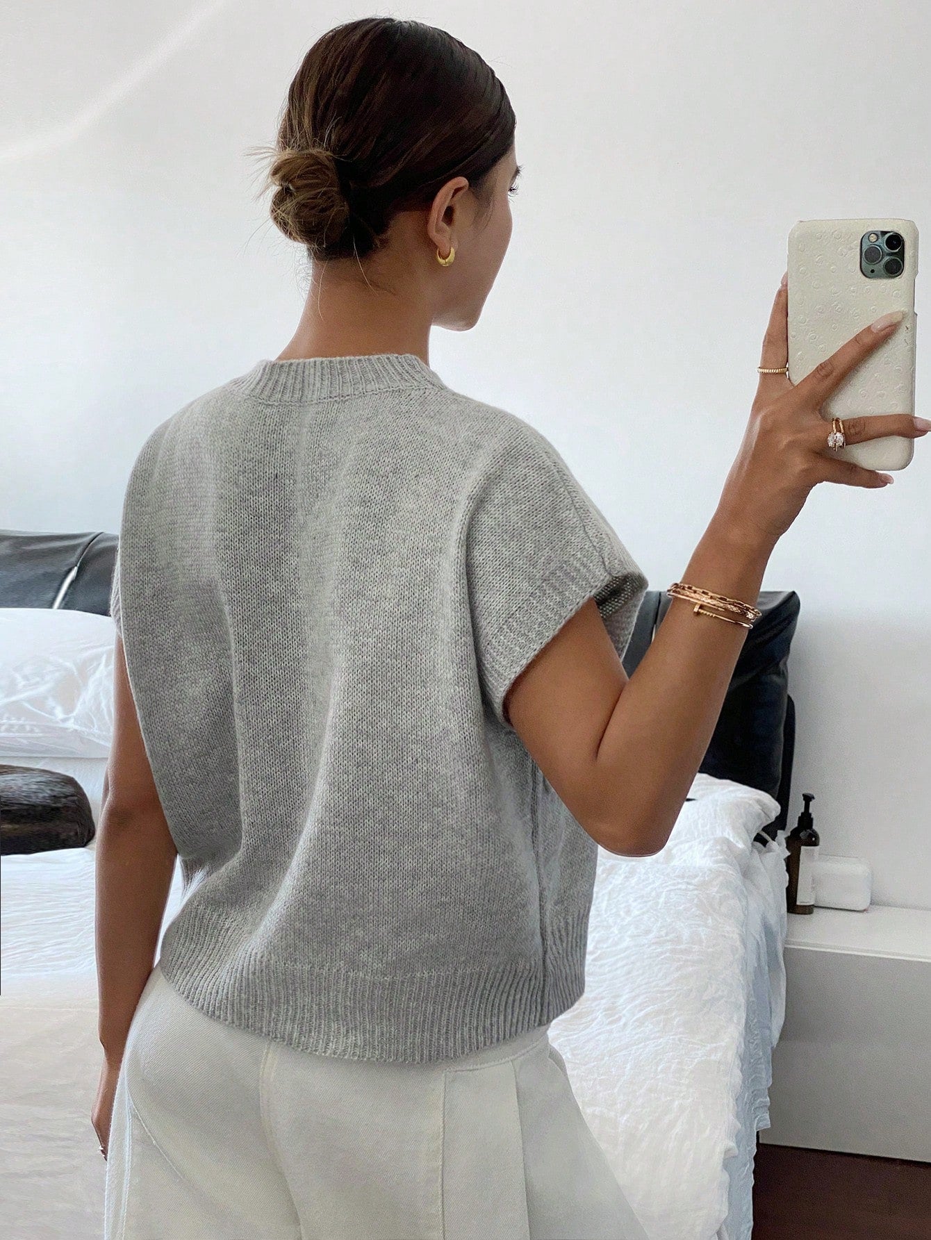 Gebreid T-shirt | Ronde hals | Losse pasvorm | Trui met korte mouwen | Dameskleding-Boetiek Moda