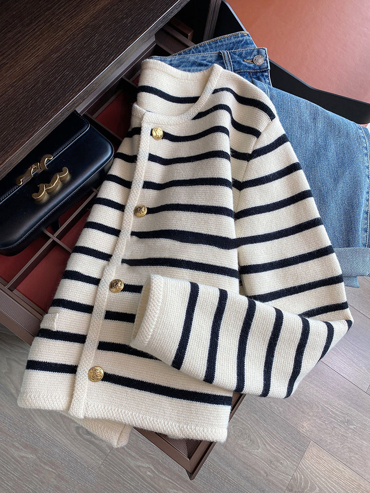 Gestreepte Vest | Losse pasvorm | Ronde hals | Vest met knopen | Damesbreigoed-Boetiek Moda