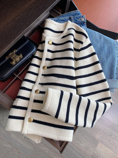 Gestreepte Vest | Losse pasvorm | Ronde hals | Vest met knopen | Damesbreigoed-Boetiek Moda