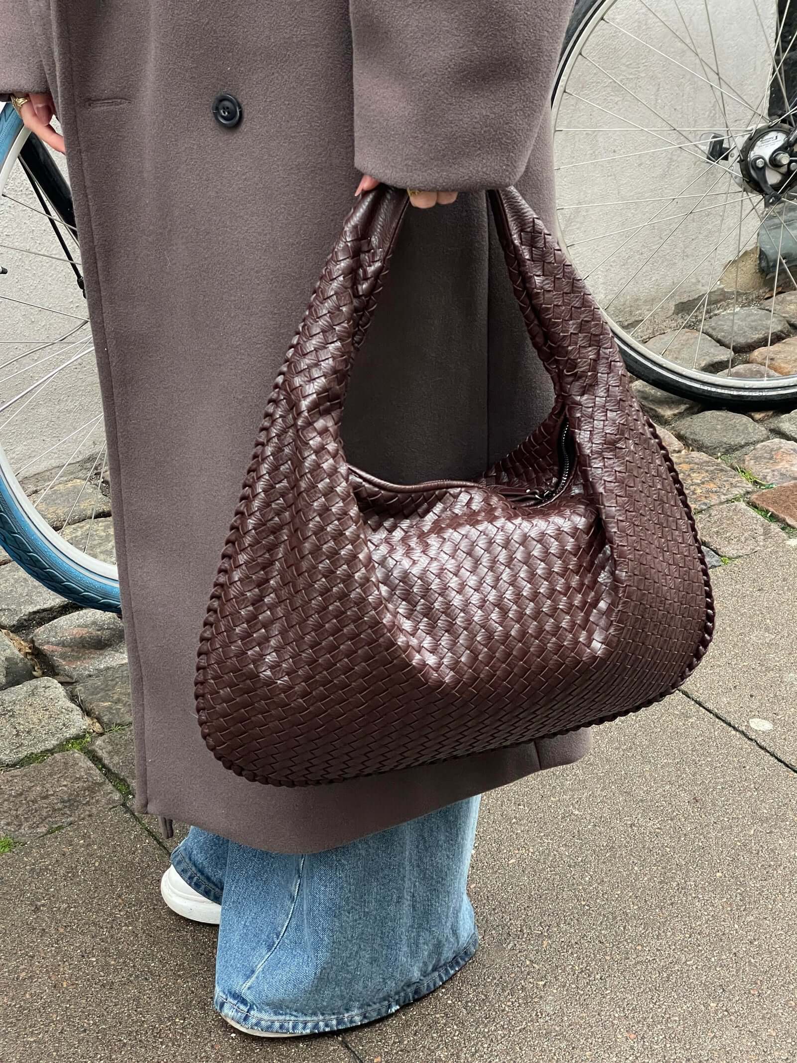 Geweven tas - Slouchy hobo-tas met één schouderband voor dames-Boetiek Moda