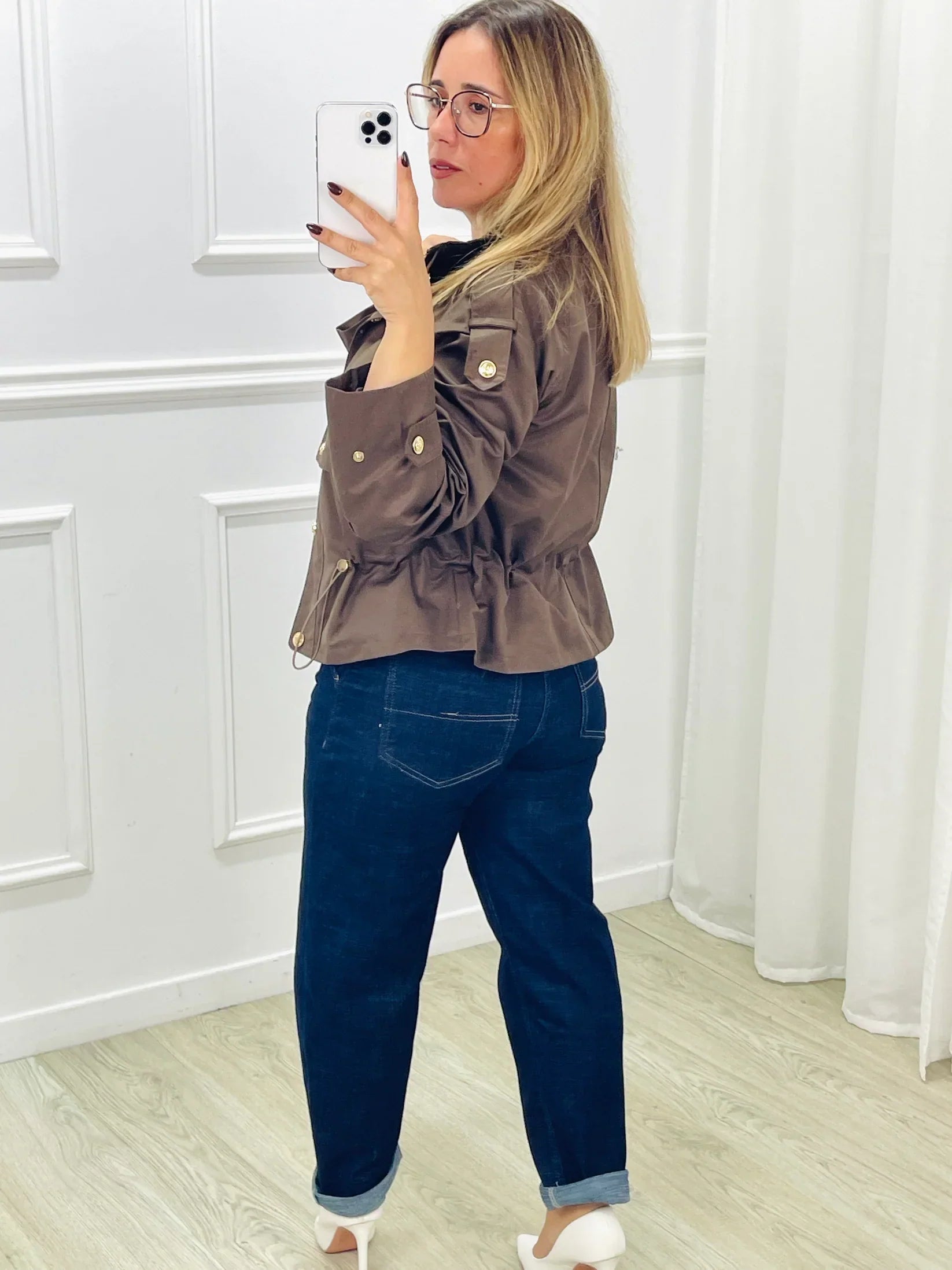 Korte trenchcoat - Taille met koord - Herfst - Korte trenchcoat - Damesjas-Boetiek Moda