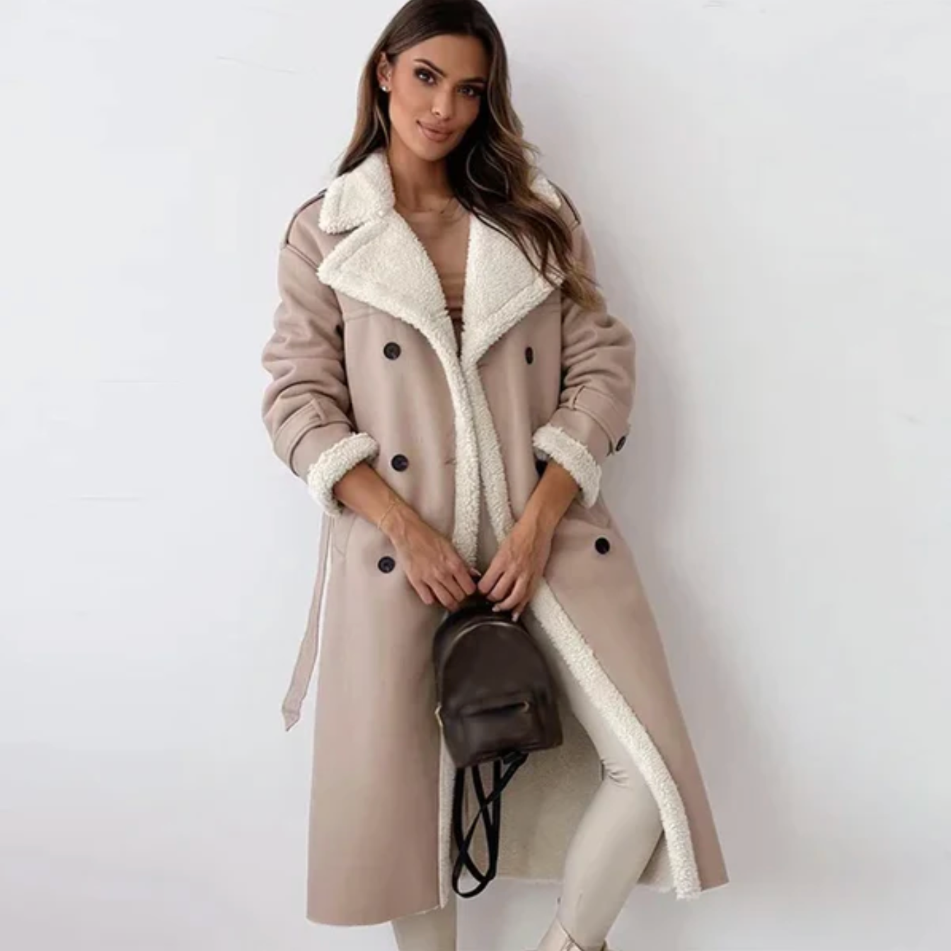 Lange winterjas - Dames wintertrenchcoat met dubbele knoopsluiting en riem-Boetiek Moda