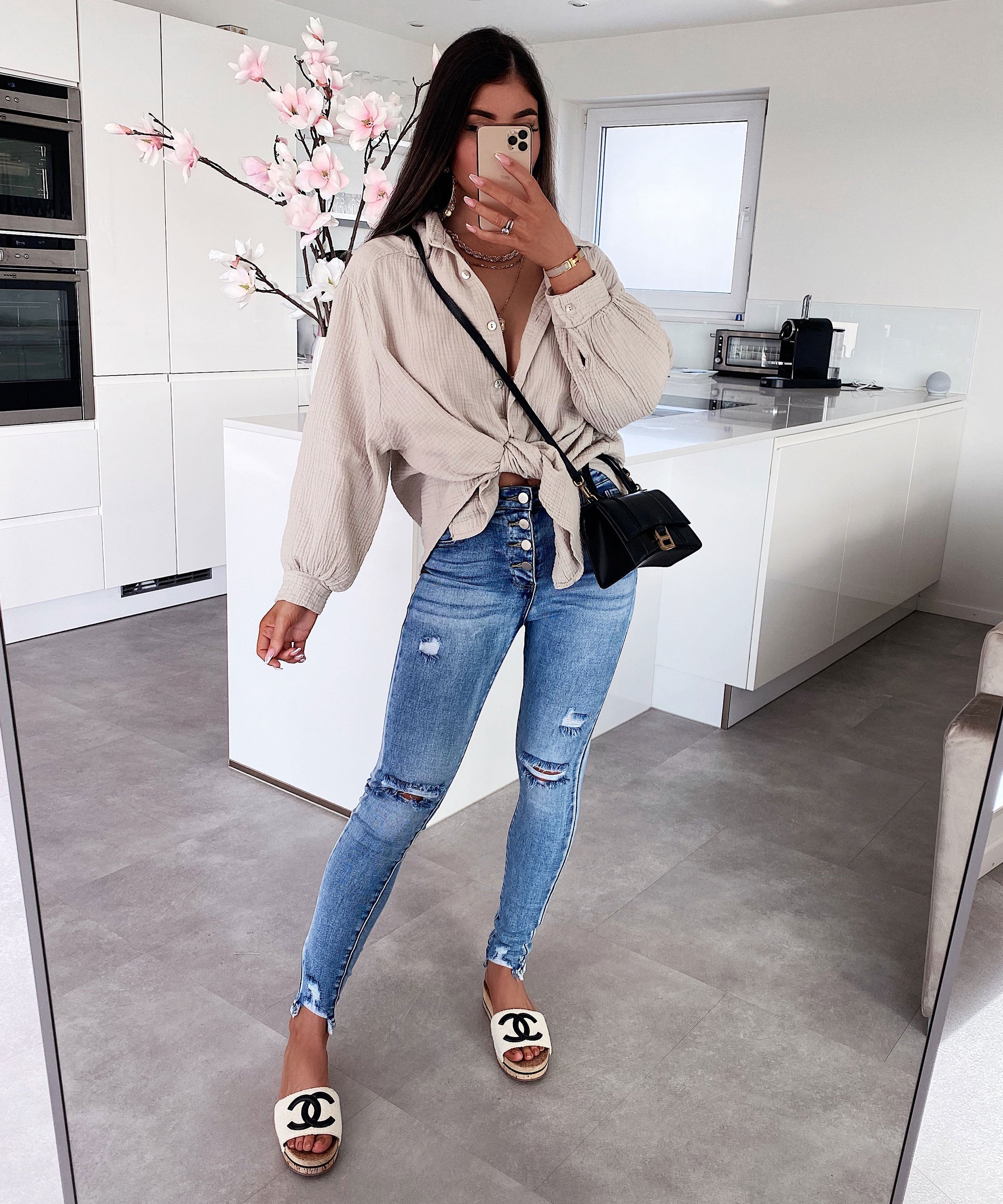 Linnen blouse - Dameshemd met lange mouwen en oversized knoopsluiting-Boetiek Moda