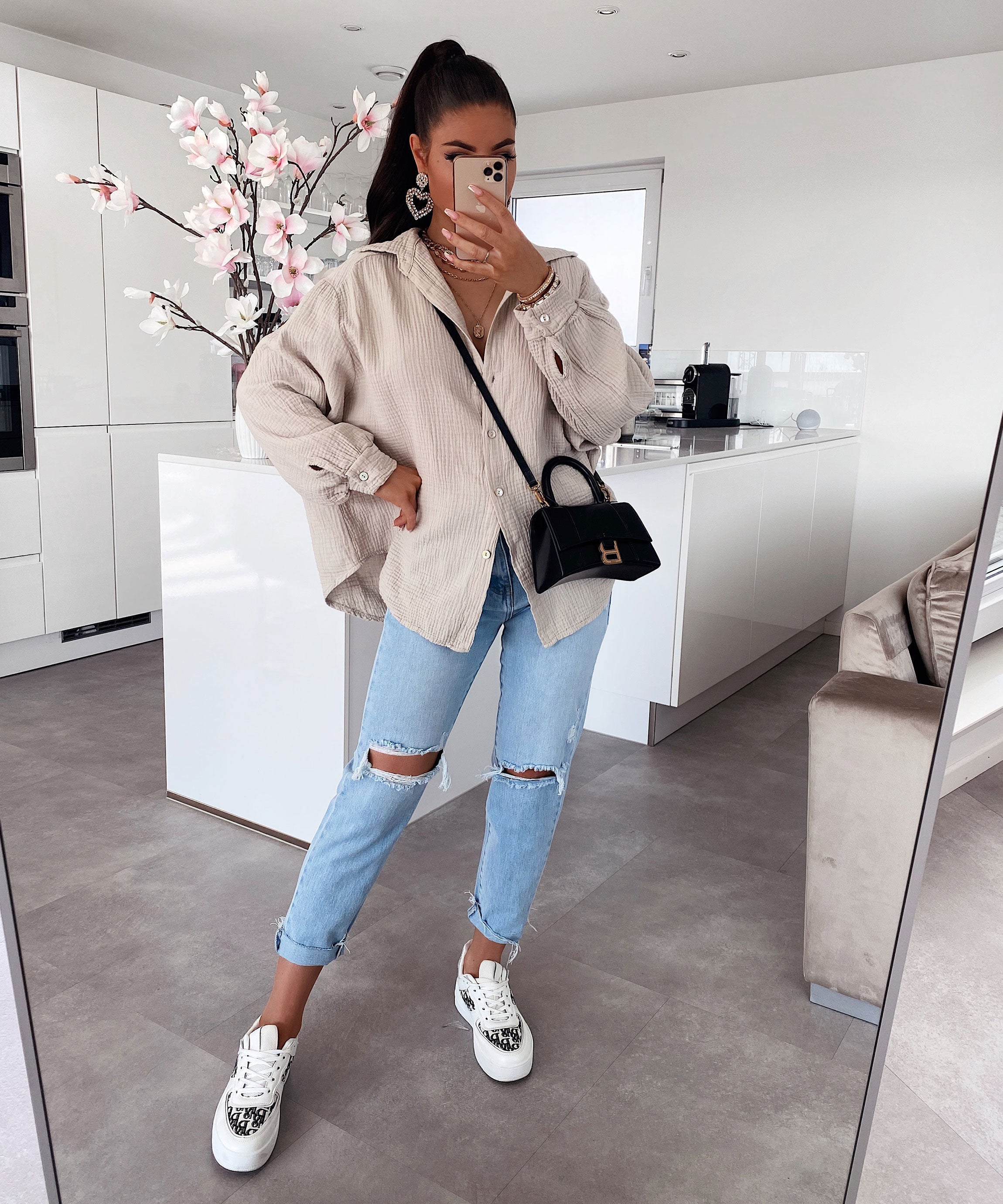 Linnen blouse - Dameshemd met lange mouwen en oversized knoopsluiting-Boetiek Moda