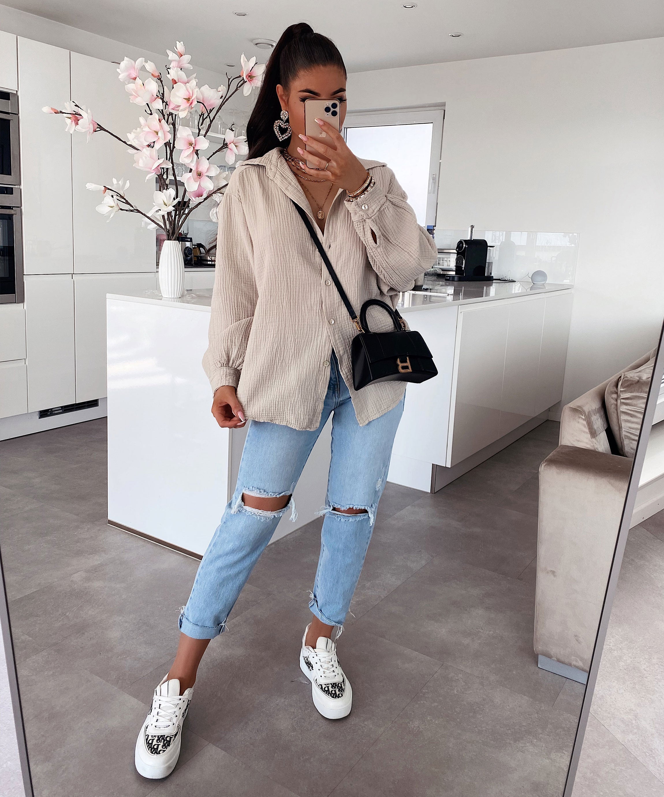 Linnen blouse - Dameshemd met lange mouwen en oversized knoopsluiting-Boetiek Moda