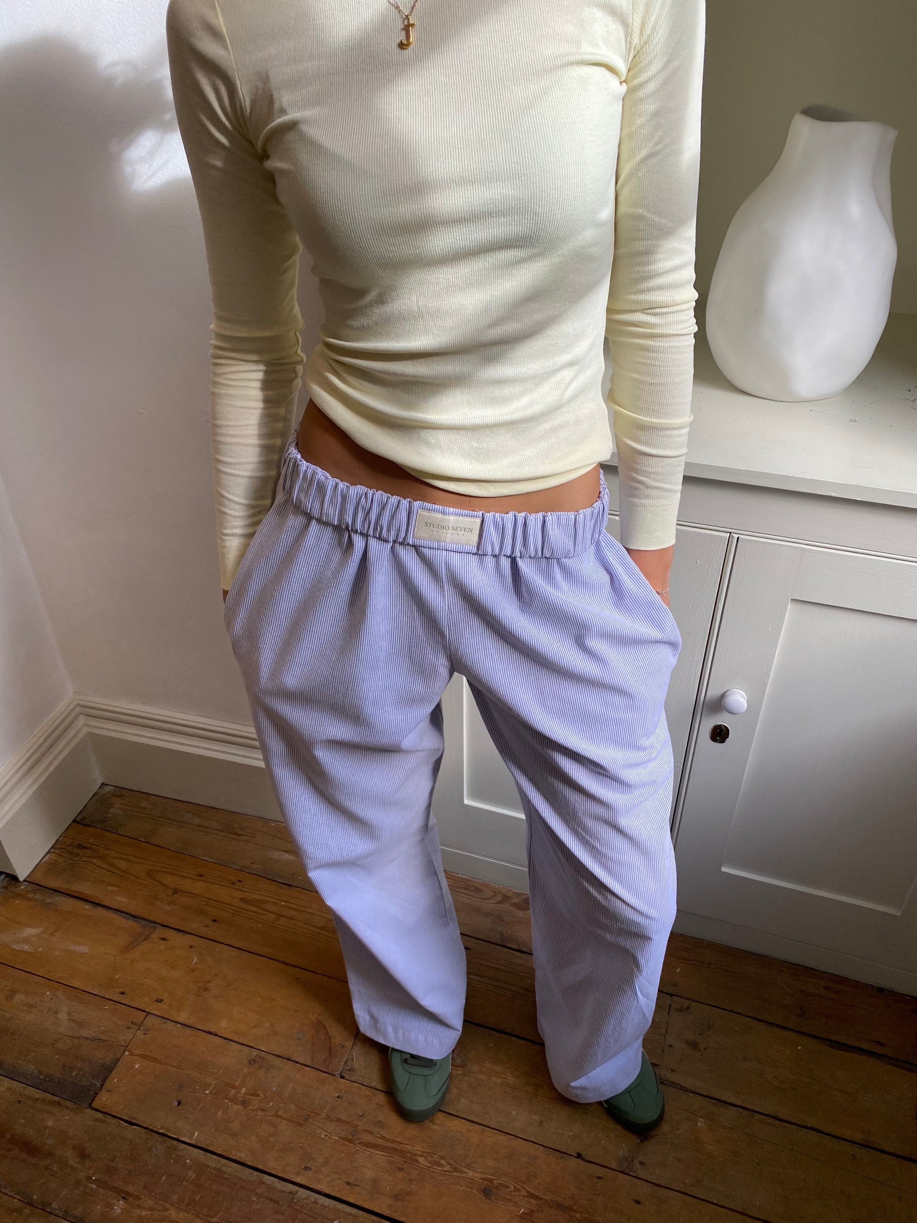 Loungebroek - Damesbroek met rechte pijpen, elastische tailleband en lage taille-Boetiek Moda