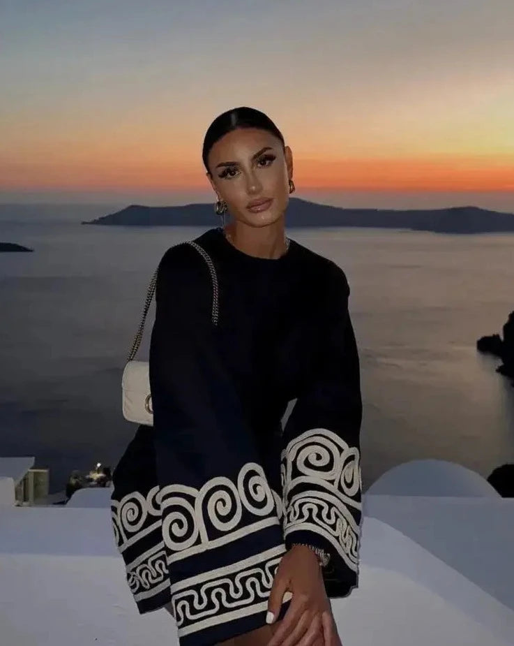 Mini Jurk | Bellenmouw | Zwart | Jurk met lange mouwen | Elegante jurk-Boetiek Moda