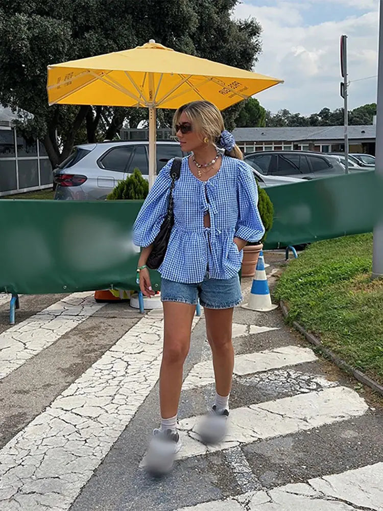 Oversized Blouse - Damesblouse met losse bandjes aan de voorkant en pofmouwen-Boetiek Moda