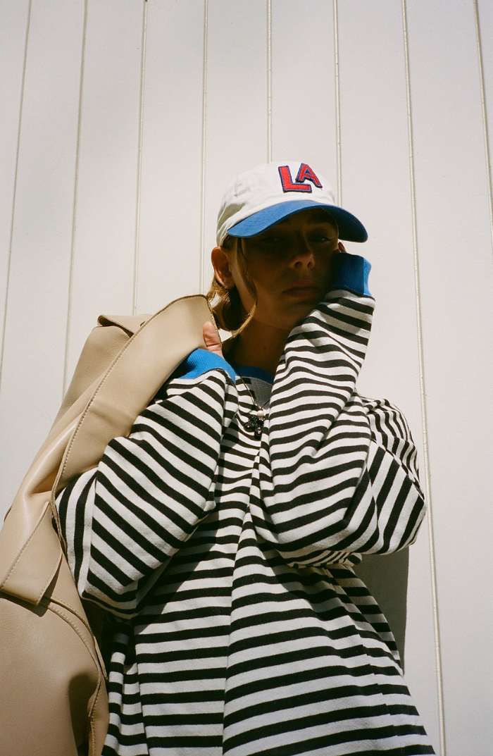 Oversized Sweater - Gestreept oversized shirt met lange mouwen voor dames-Boetiek Moda