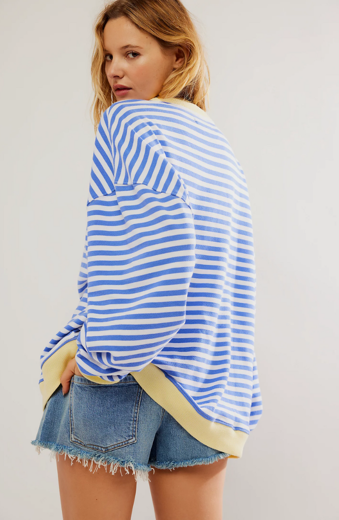 Oversized Sweater - Gestreept oversized shirt met lange mouwen voor dames-Boetiek Moda