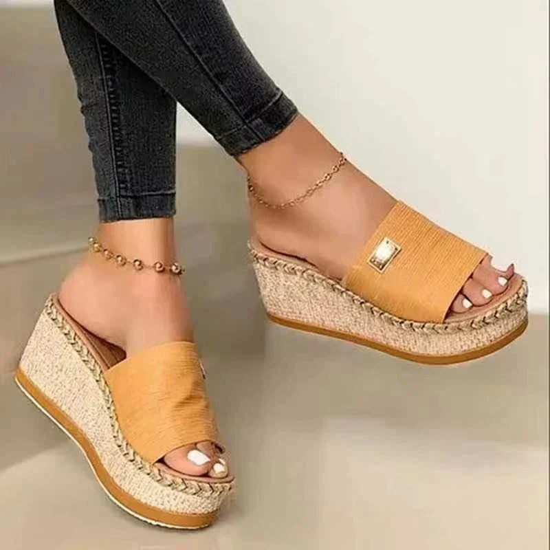 Platform Sandalen | Stro | Instappers | Platform slippers | Damessandalen-Boetiek Moda