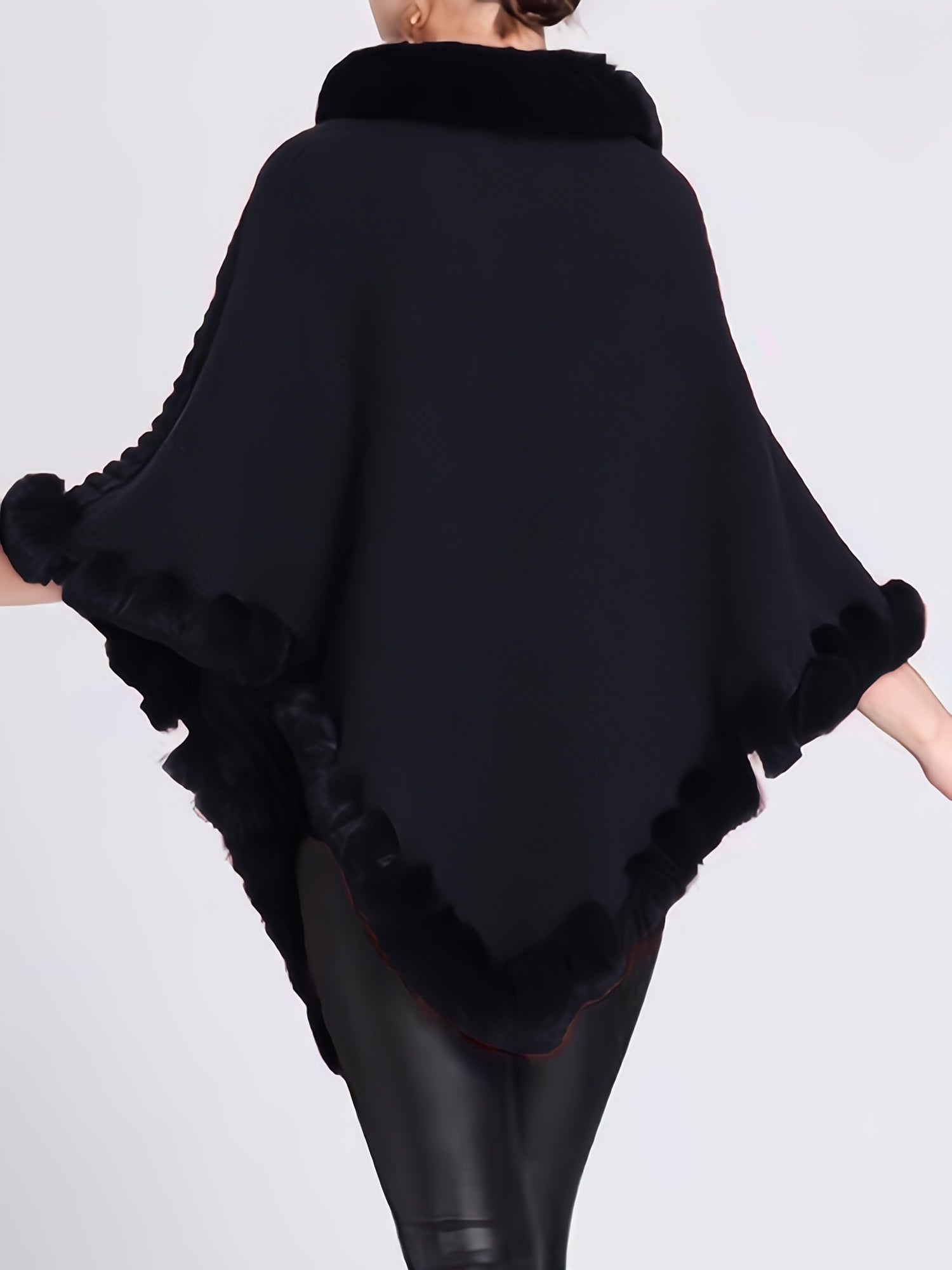 Poncho van bont - Stijlvol - Bont - Gebreide Poncho - Dameskleding-Boetiek Moda