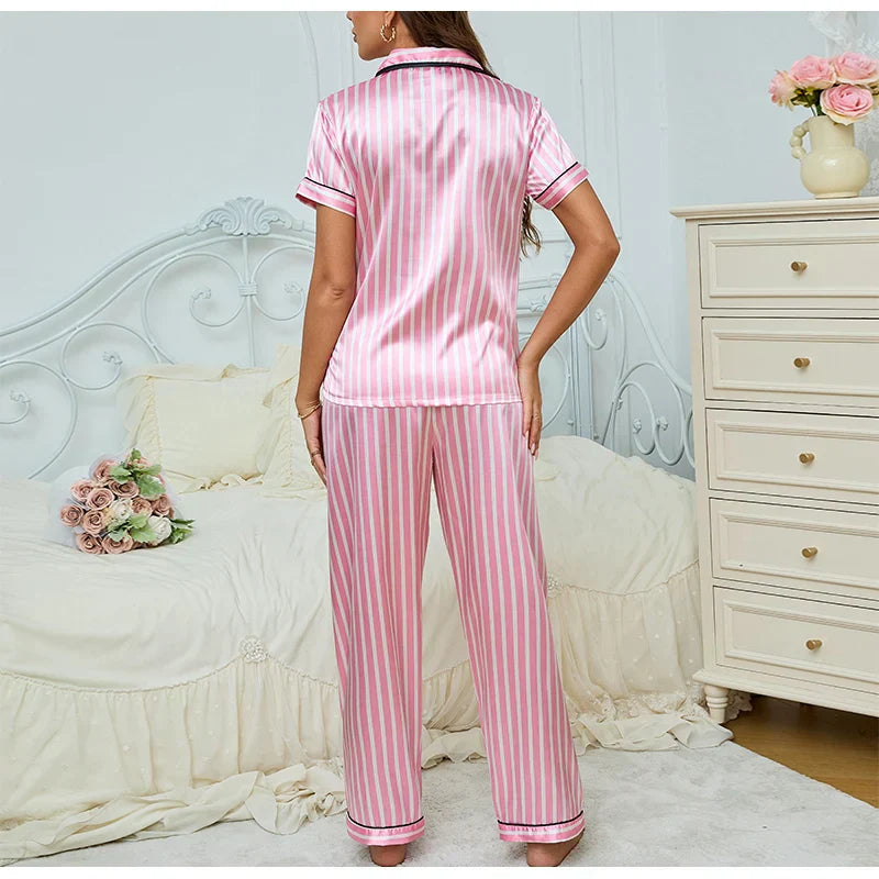 Satijnen pyjama | Gestreepte | Korte mouwen | Pyjamaset | Nachtkleding voor dames-Boetiek Moda
