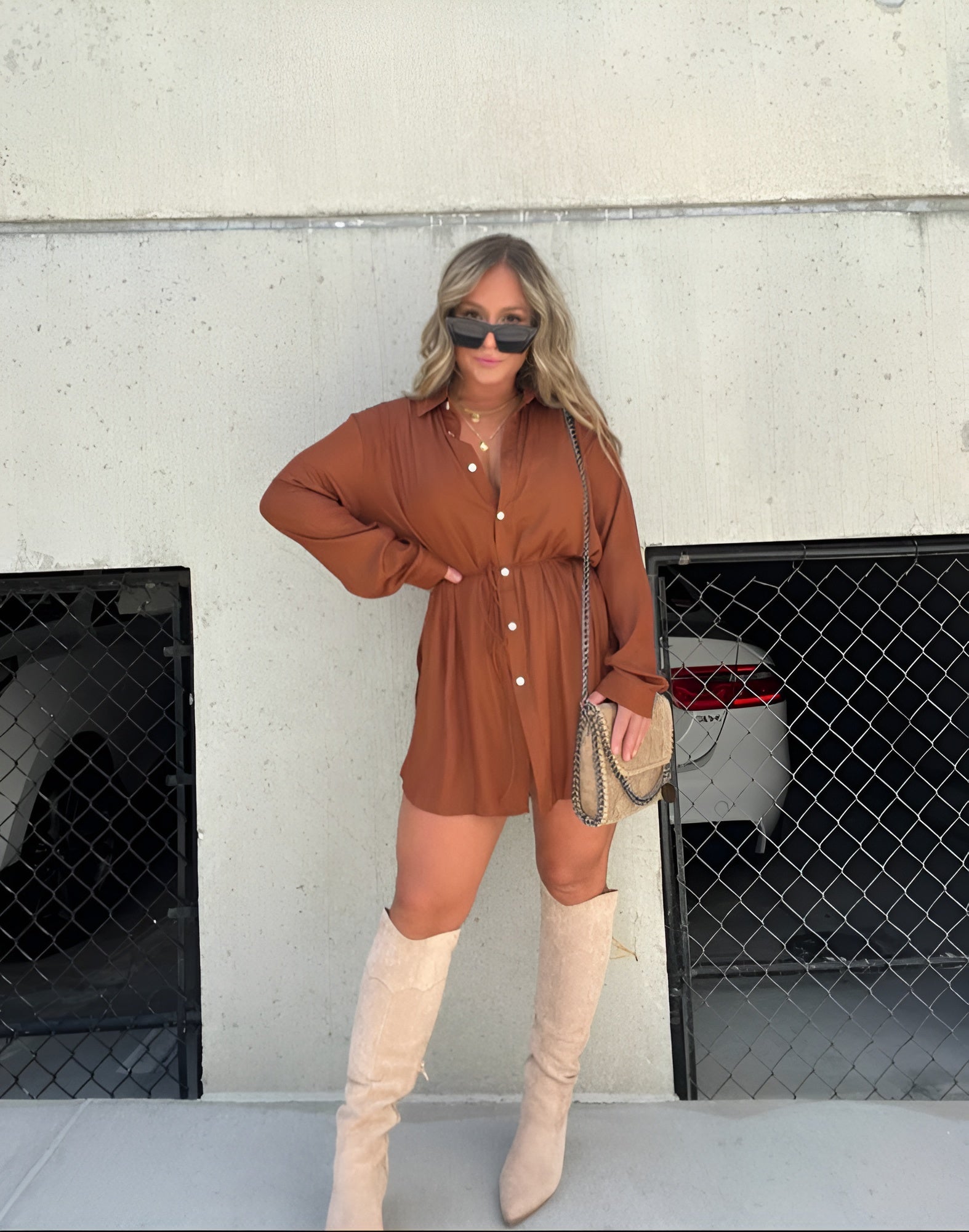 Shirtjurk | Mini | Knoopsluiting | Jurk met lange mouwen | Satijnen jurk-Boetiek Moda