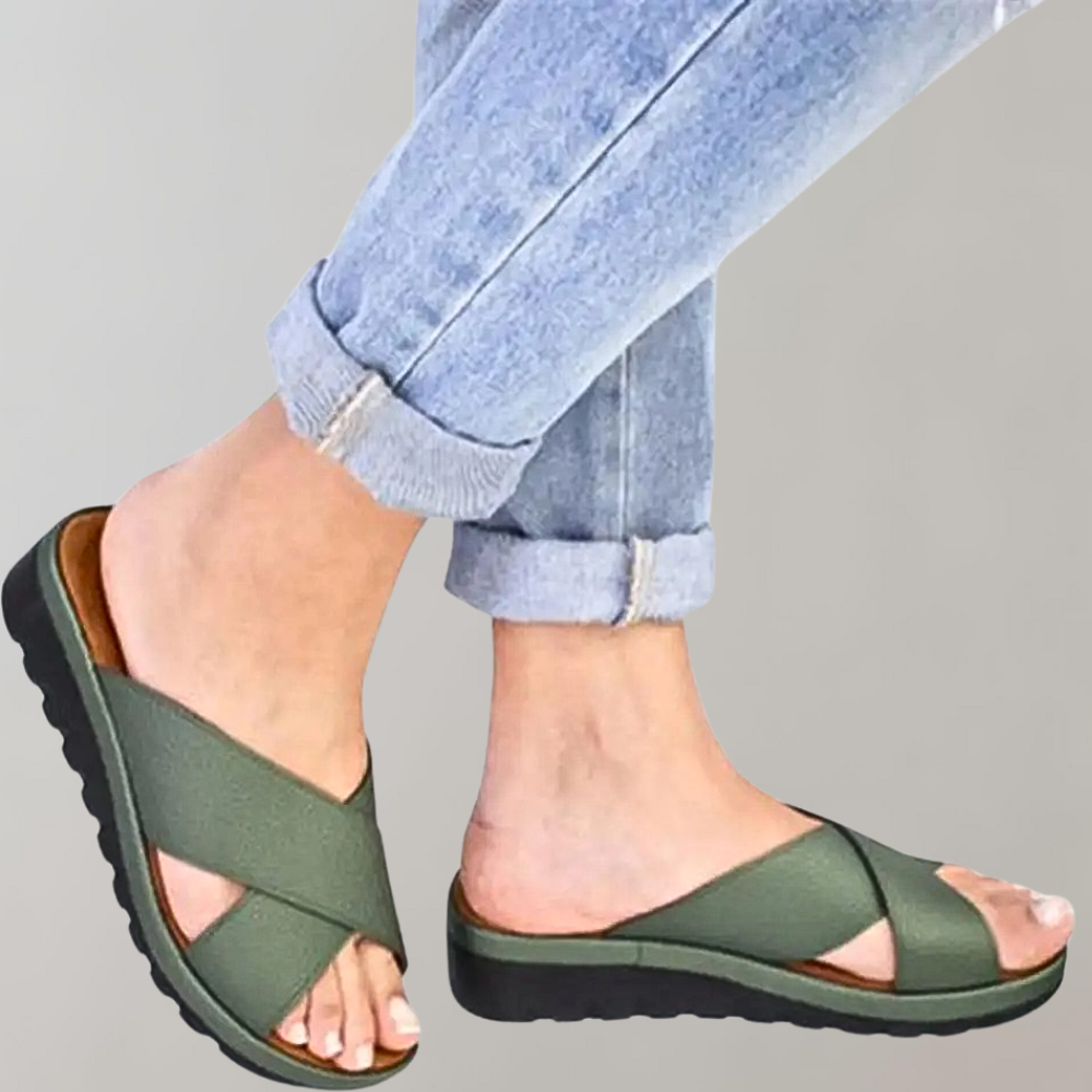 Slip-On Sandalen - Vrouwen Rubberen Zool Lage Sleehakken voor de Zomer-Boetiek Moda