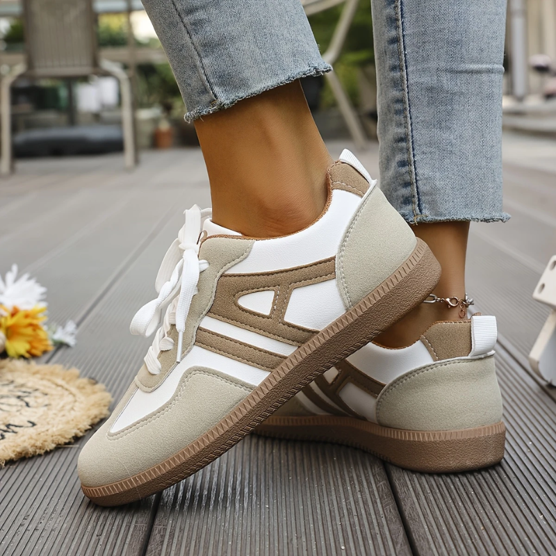 Sneakers | Beige | Veters | Casual sneakers | Damesschoenen-Boetiek Moda
