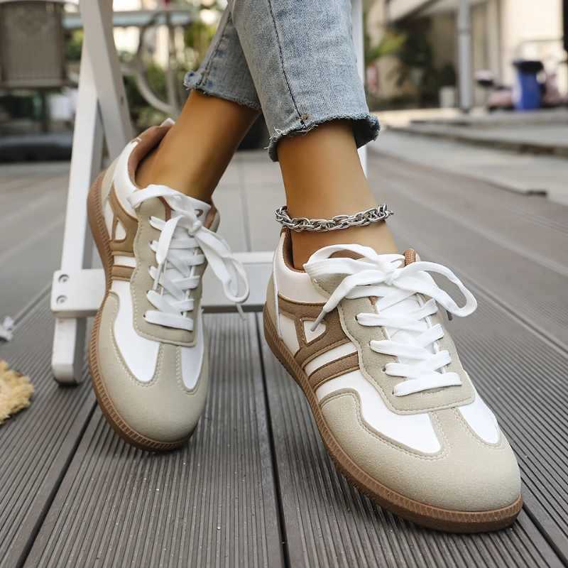 Sneakers | Beige | Veters | Casual sneakers | Damesschoenen-Boetiek Moda