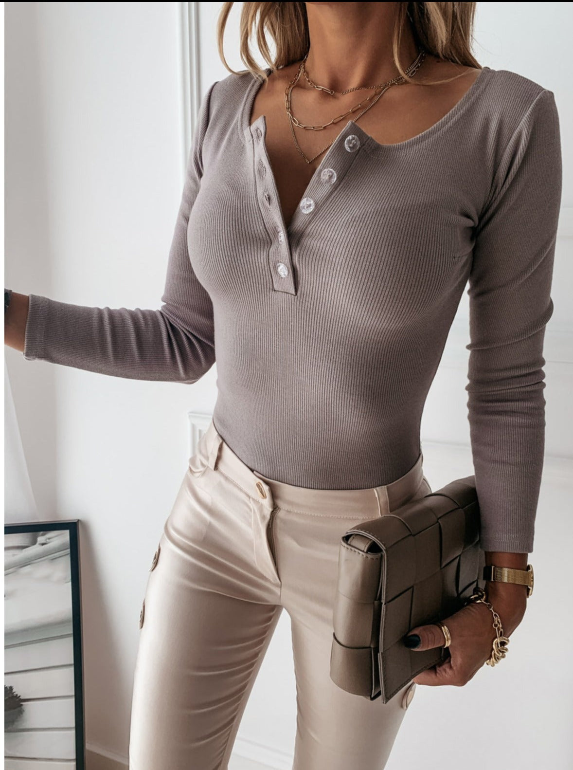 Top met lange mouwen - Geribd - Knoop - T-shirt met lange mouwen - Dameskleding-Boetiek Moda