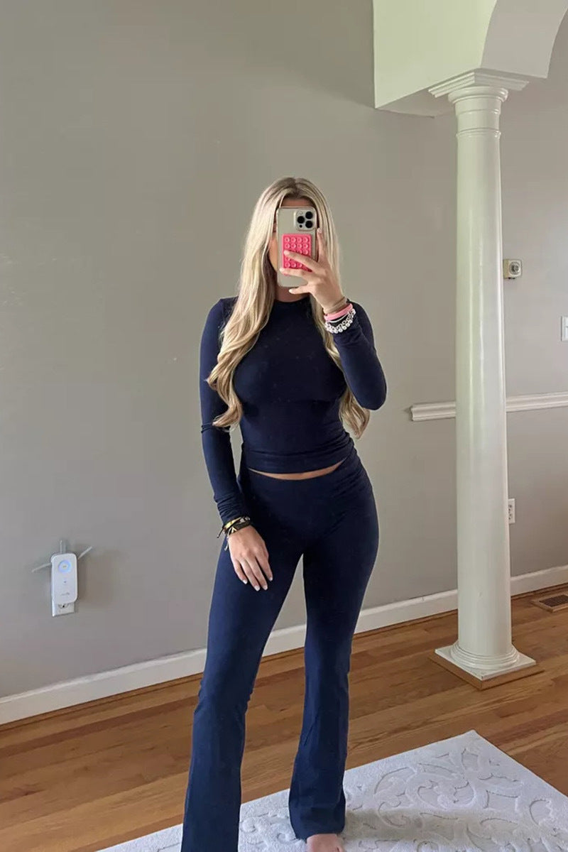 Tweedelige set - Elastisch T-shirt en uitlopende broek voor dames Loungeset-Boetiek Moda