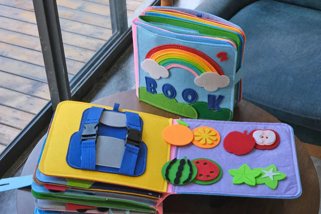 Viltboek | Peuter | Interactief | Zintuiglijk boek | Kinderboek-Boetiek Moda