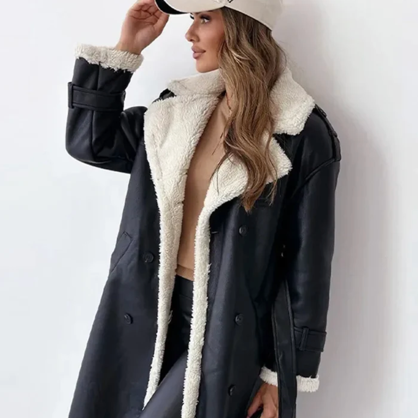 Wintertrenchcoat - Lange damesjas met dubbele knoopsluiting en fleecevoering-Boetiek Moda