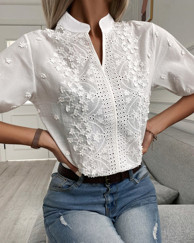 Witte blouse - Elegante geborduurde damesblouse met korte mouwen-Boetiek Moda