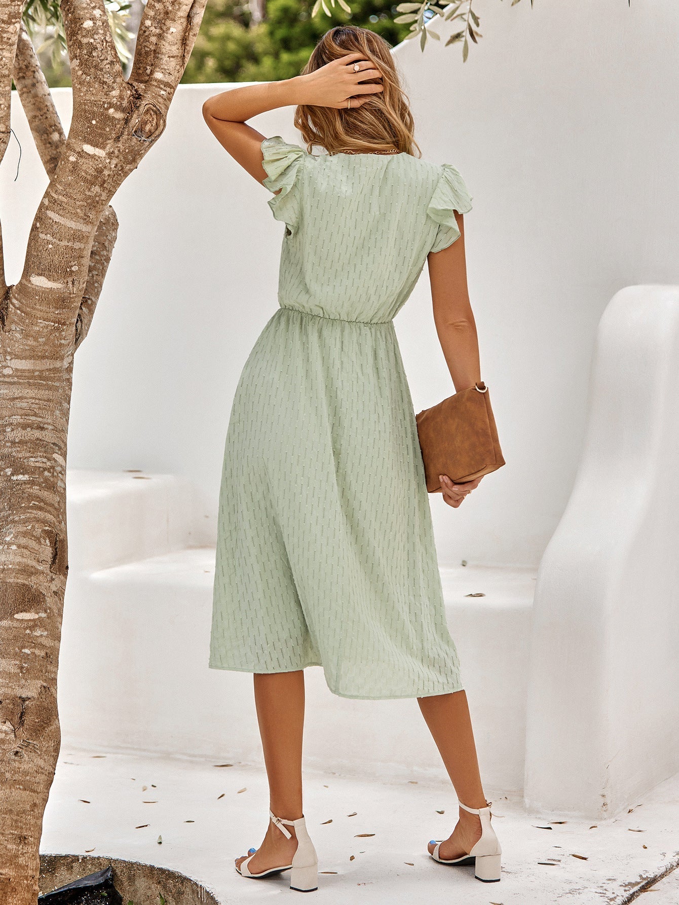 Zomerjurk - Midi-zomerjurk voor dames met vlindermouwen in mintgroen-Boetiek Moda