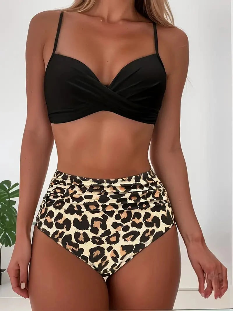 Bikiniset | Gerimpeld | Gedraaid | Bikini met hoge taille | Zwemkleding voor dames-Boetiek Moda