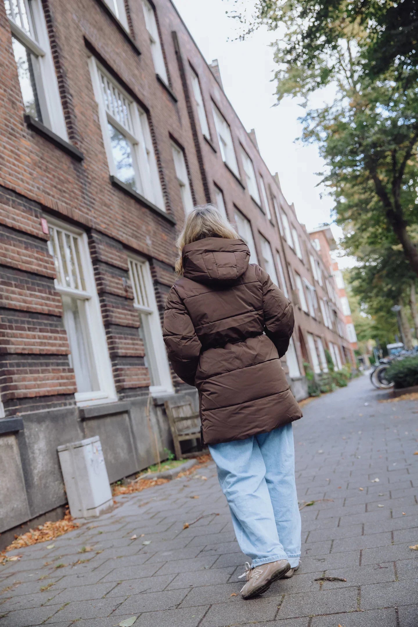 Damesjas met voering - Met capuchon - Halflang - Pufferjas - Winterjas voor dames-Boetiek Moda