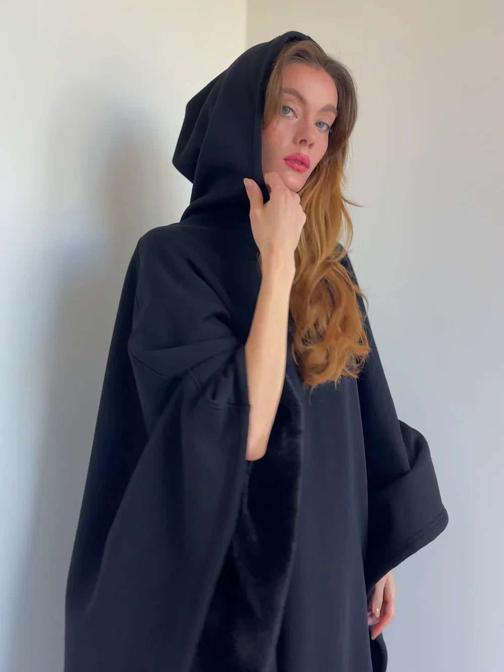 Dekenhoodie | Comfortabel | Oversized | Snuddie | Loungewear-Boetiek Moda
