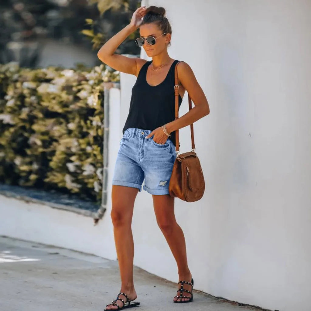 Denim korte broek | Gescheurd | Lichtblauw | Jeans korte broek | Korte broek voor dames-Boetiek Moda