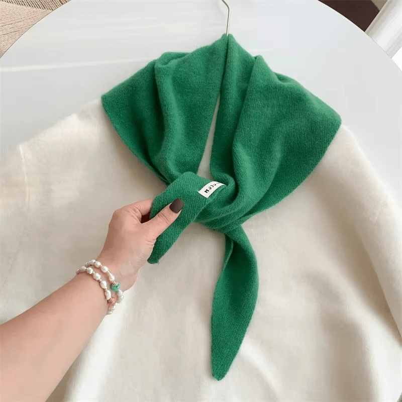 Driehoekige gebreide sjaal | Klein | Warm | Driehoekige halssjaal | Damessjaal-Boetiek Moda