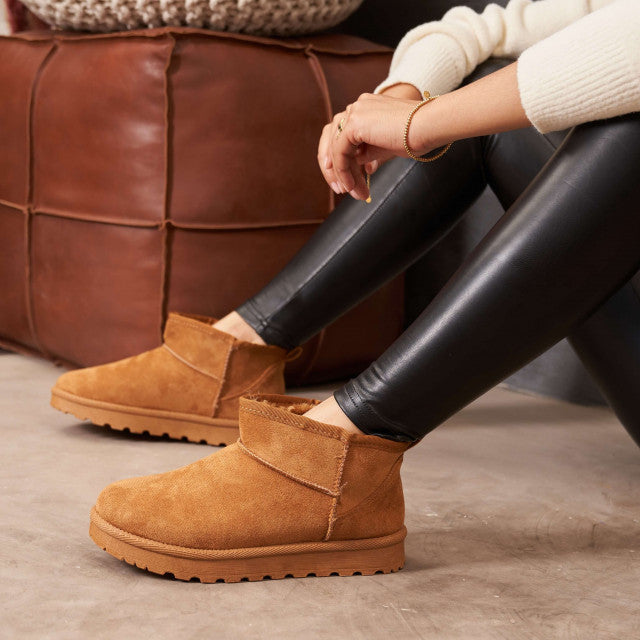Enkellaarsjes - Slip-On - Met bont gevoerd - Winterlaarzen - Dameslaarzen-Boetiek Moda