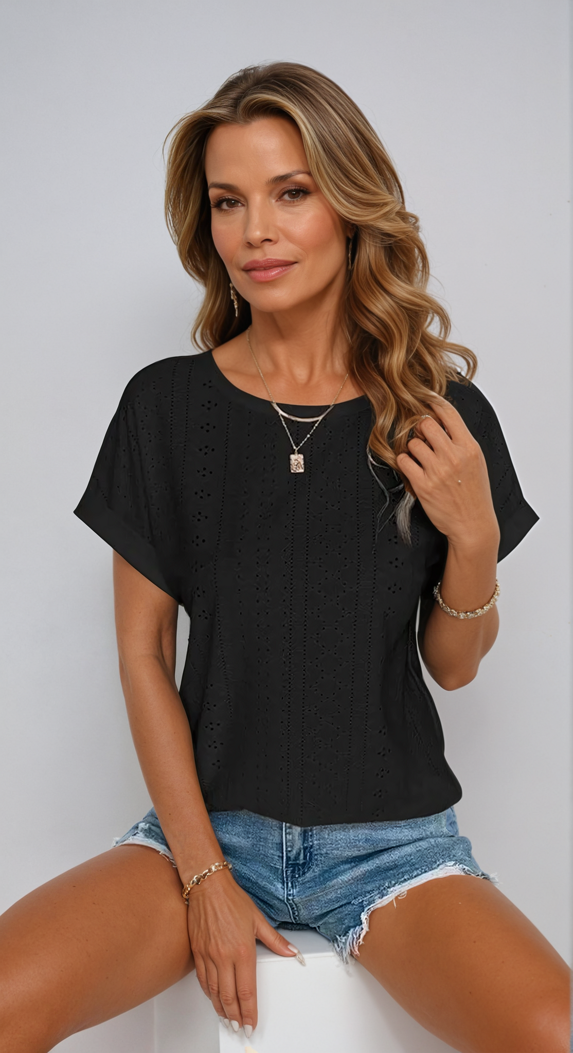 Eyelet Top - Losjes Model - Ronde Hals - Top met korte mouwen - Dameskleding-Boetiek Moda