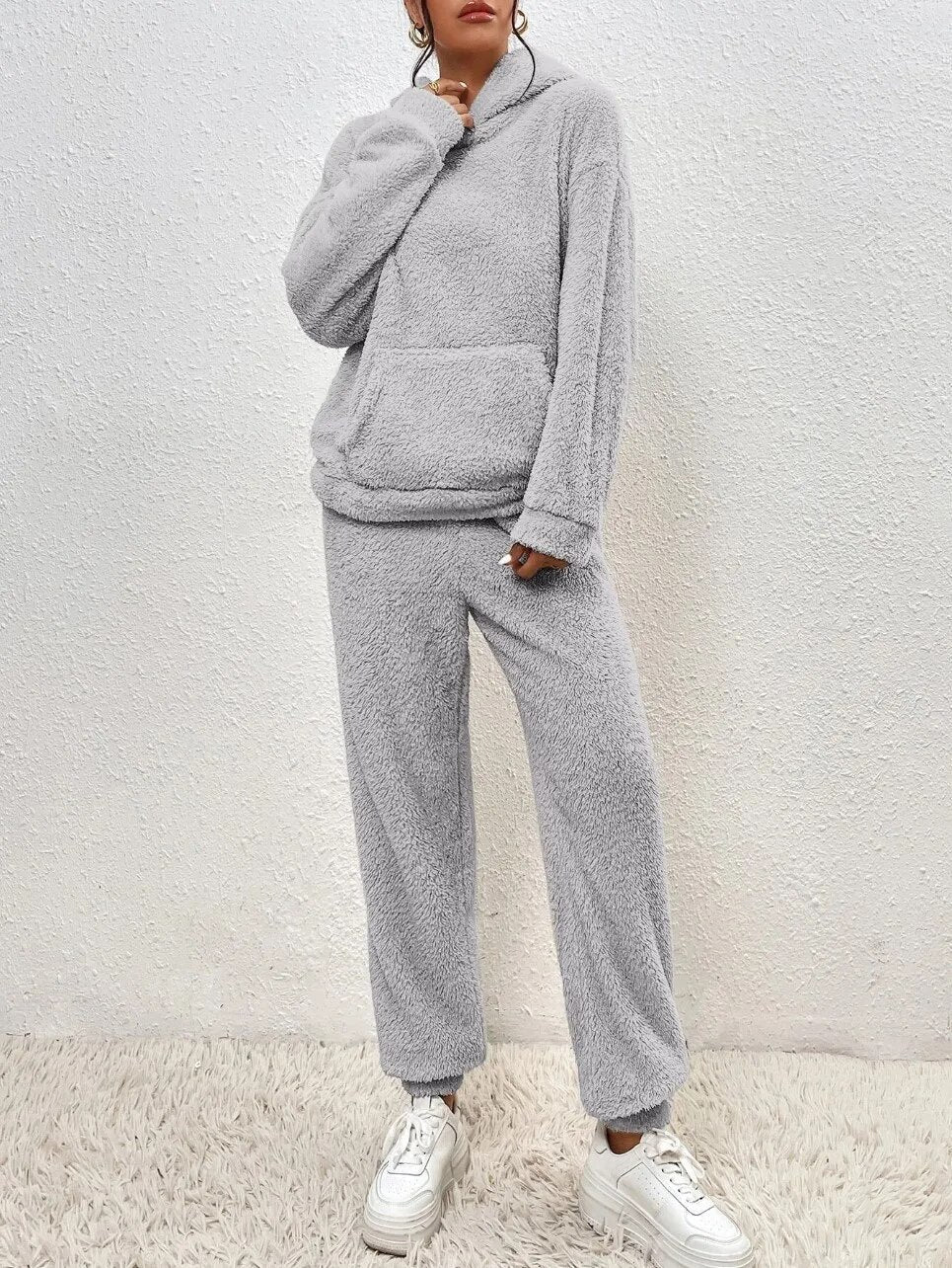 Fleece loungewear | Comfortabel | Teddyfleece | Hoodie en joggingbroek set | Loungewear voor dames-Boetiek Moda