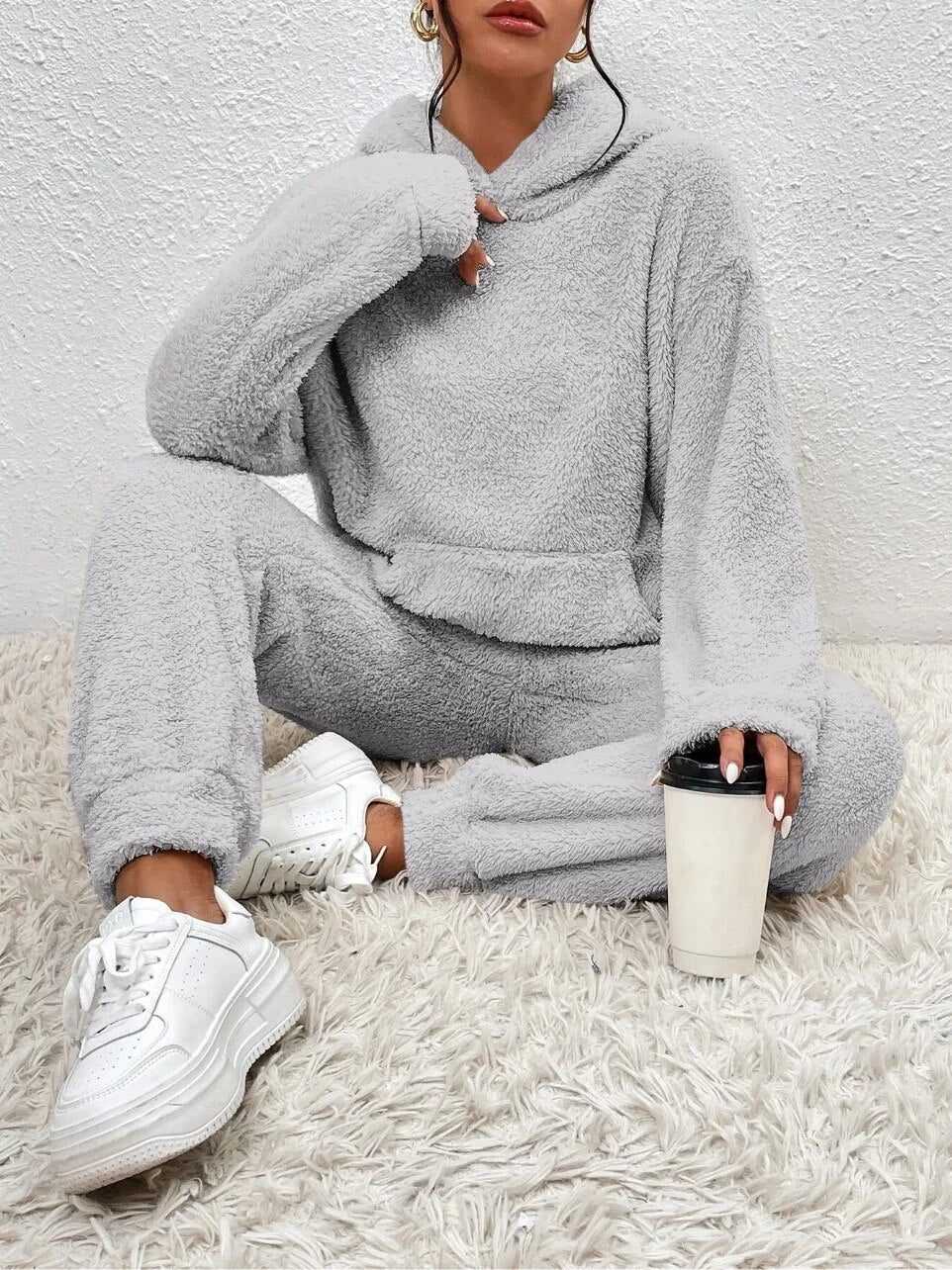 Fleece loungewear | Comfortabel | Teddyfleece | Hoodie en joggingbroek set | Loungewear voor dames-Boetiek Moda